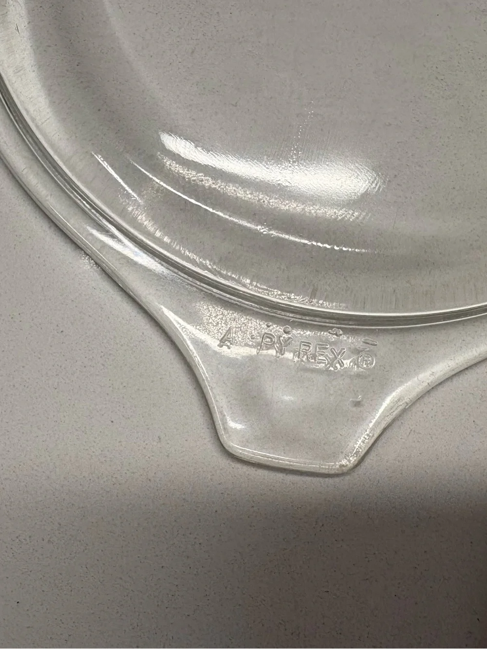 Pyrex 473B Harvest Wheat 1 quart Dish with Pyrex 479 C Lid. Great condition